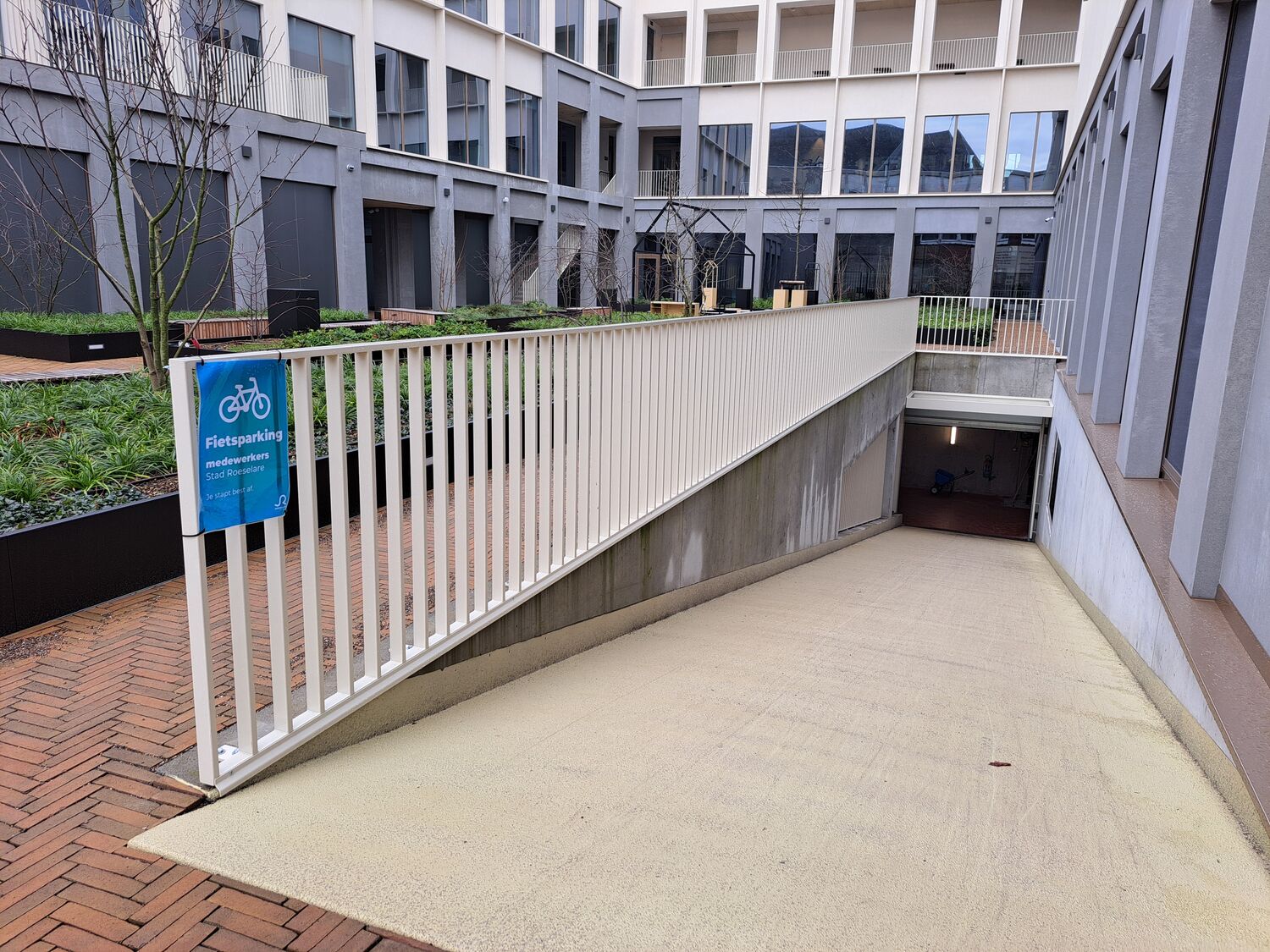 toegang ondergrondse fietsenstalling stadhuis Roeselare