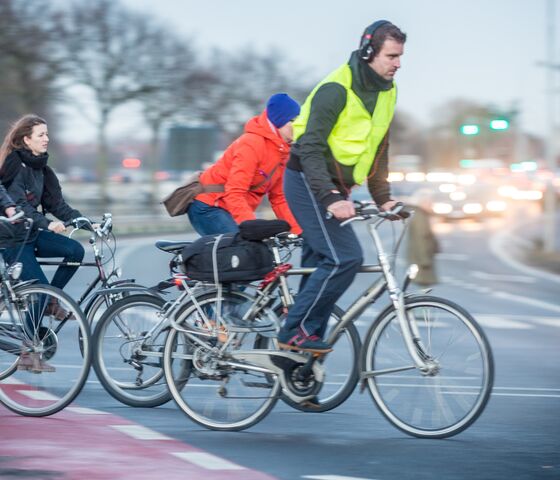 Foto fietsers naar het werk